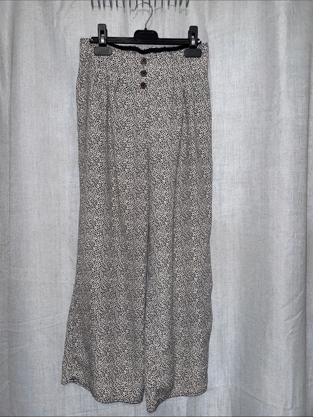 Sienna Sky Black and Beige Speckled Flowy Wide-Leg Pants